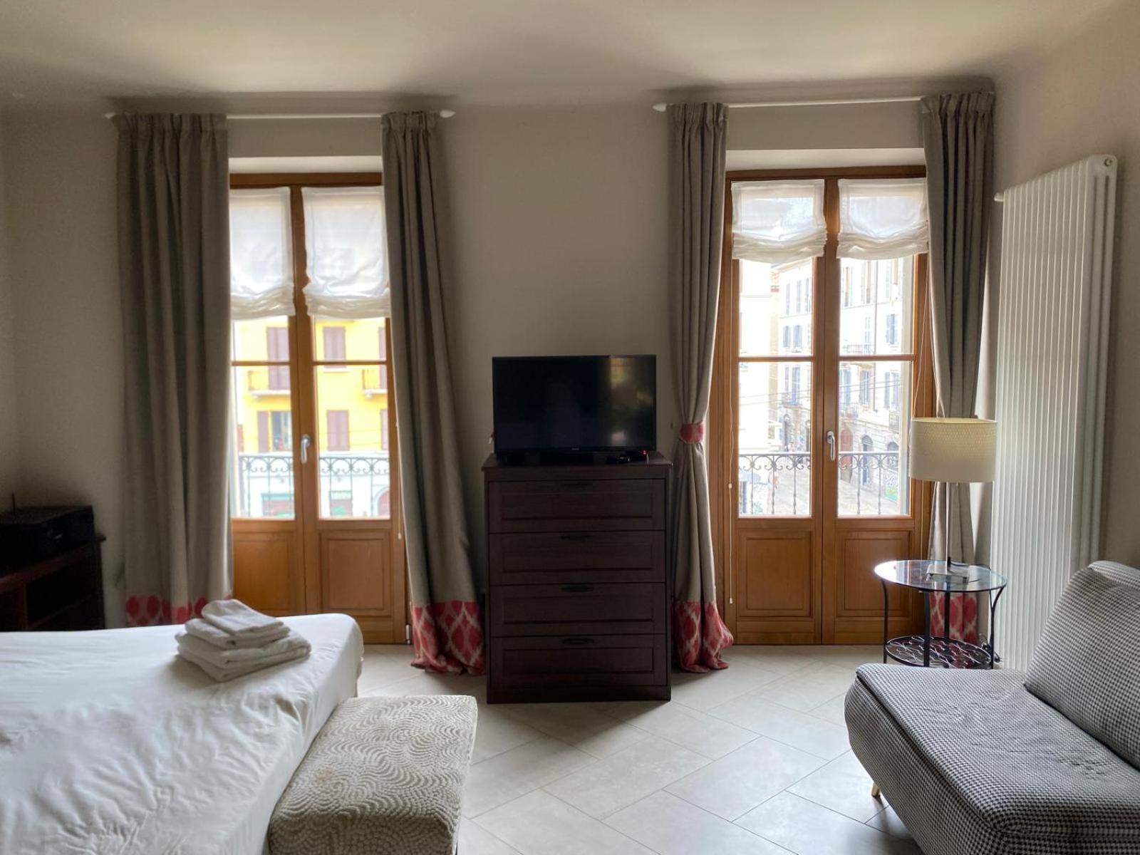 Ripa39 - Ampio Monolocale Affaccio Naviglio Grande Appartamento Milano